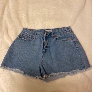 LOFT / Jean shorts / US 6
